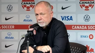 Tras la derrota por 2-0 ante Canadá, Mano Menezes hizo una autocrítica, explicó los problemas físicos de Perú y justificó sus decisiones durante el partido. | AD