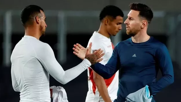 Miguel Trauco reveló que le pidió la camiseta a Lionel Messi antes del penal de Yoshimar Yotún