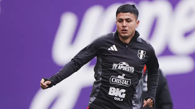 Óscar Ibáñez prepara cambios ante Paraguay, con el regreso de Zambrano y Tapia en la alineación. | AD