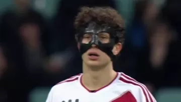 Los números de Fabio Gruber en su debut con la selección peruana