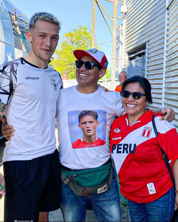 Oliver Sonne junto a peruanos en Dinamarca. | Foto: Instagram.