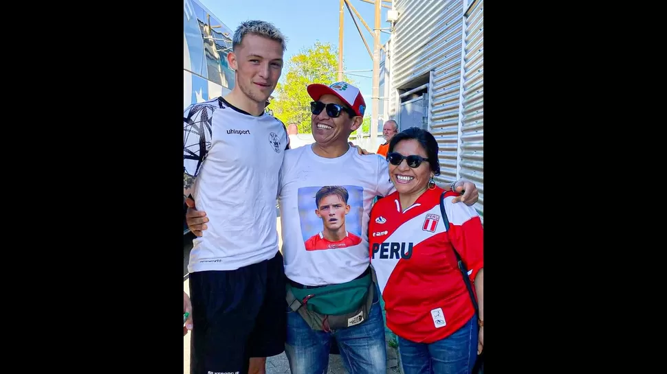 Oliver Sonne junto a peruanos en Dinamarca. | Foto: Instagram.