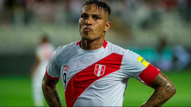 Paolo Guerrero viajó a Alemania para recibir tratamiento en la rodilla
