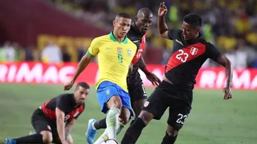 Pedro Aquino fue titular ante Brasil en Los &amp;Aacute;ngeles. | Foto: Selecci&amp;oacute;n peruana