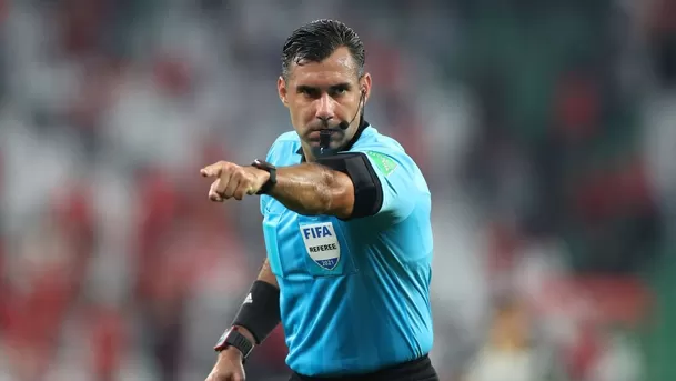 Mario Escobar, árbitro designado por Conmebol, para el Perú vs. Canadá por la Copa América 2024. | Foto: AFP.