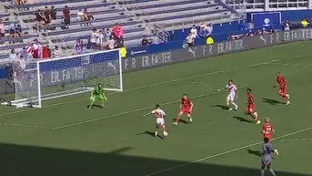 Piero Quispe quedó frente al arco y erró el 1-0 de Perú ante Canadá por Copa América