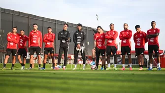 Fossati tuvo que dejar algunos nombres fuera de lista para el partido ante Chile. | Video: América TV.