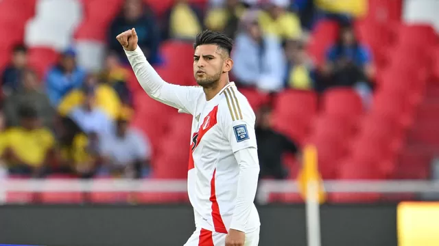 Carlos Zambrano ingresó en la segunda mitad del partido en Quito. | Video: Fútbol en América.