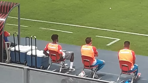 Perú vs Jamaica: Christian Ramos se sintió y quedó fuera del once