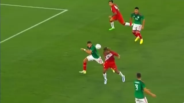 Perú vs. México: André Carrillo casi marca el 1-0 con un cabezazo