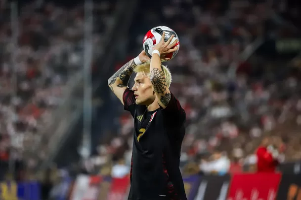 Oliver Sonne jugó su primer partido con la selección peruana. | Foto: La Bicolor.