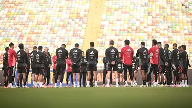 El técnico de la selección peruana viene preparando al equipo que manará ante Paraguay el viernes en el coloso merengue. | Foto: La Bicolor.