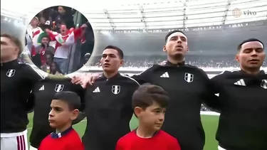 Miles de peruanos entonaron las sagradas notas del himno peruano en el estadio parisino. | América