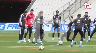 Perú realizó trabajo en el gramado del campo parisino donde recibirá a Senegal, el campeón africano. | FA / AD