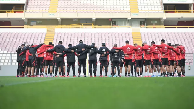 Fossati dejó fuera de lista a los jugadores que no tendrá en cuenta para el partido ante Uruguay. | Video: América TV.