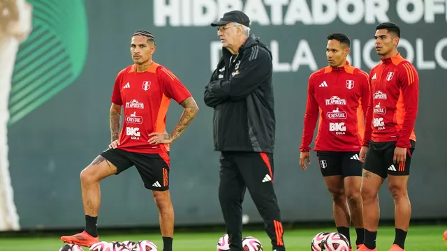 La selección peruana pudo entrenar en el predio de la FPF, pese a que fue allanado en horas de la madrugada por el escándalo Lozano. | Video: América Deportes.