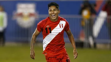 Raúl Ruidíaz no juega en la selección peruana desde amistoso con Marruecos / X