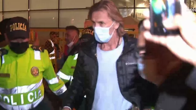 Ricardo Gareca regresó al Perú y en los próximos días le dará una respuesta a la FPF