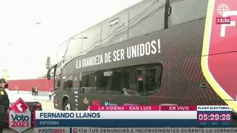 Selección peruana: Bus de la 'Blanquirroja' sorprendió a electores en la Videna