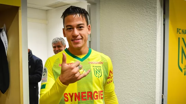 Benavente fue sorprendido con saludo de la selección peruana. | Foto: Nantes
