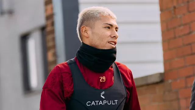 Jefferson Cáceres puede ser convocado por Óscar Ibáñez para las fechas de la selección peruana de marzo. | Foto: Sheffield United