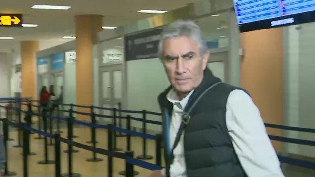 Oblitas y las pruebas que confirman está en Uruguay para reunión con Fossati