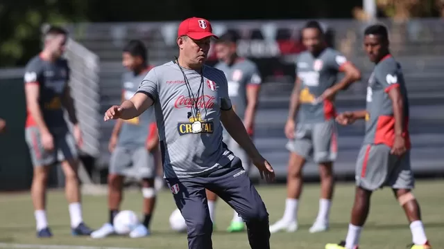 Selección peruana: Juan Reynoso debutará ante México, país donde creció como DT