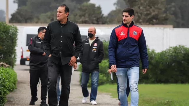 Selección peruana: Juan Reynoso visitó las prácticas de Deportivo Municipal
