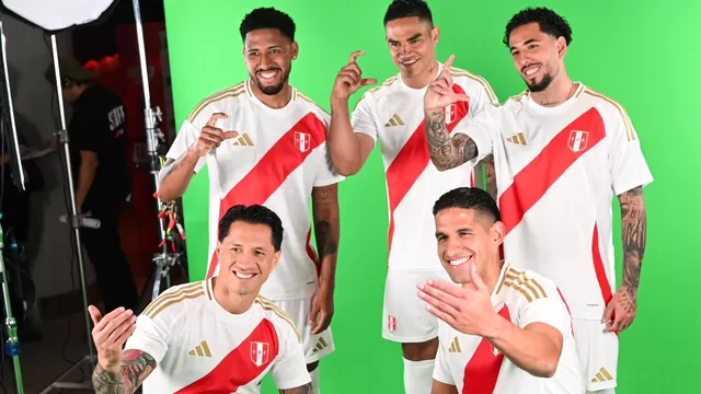 Selección peruana: Así fue la sesión de fotos con la nueva camiseta
