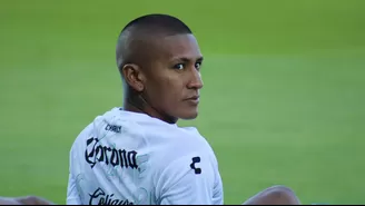 Selección peruana: Pedro Aquino salió lesionado de partido del Santos Laguna