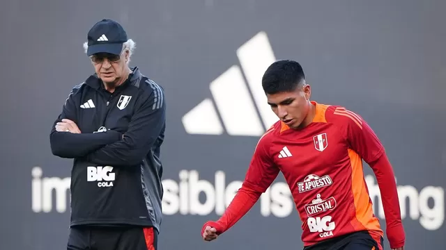 Quispe entrenó en la Videna bajo las órdenes de Fossati / Foto: Twitter La Bicolor