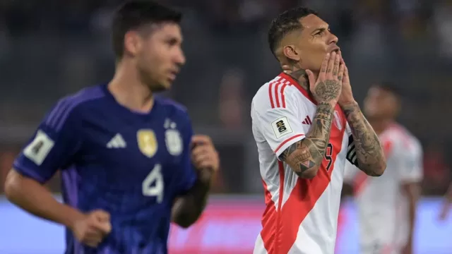 Perú sigue bajando puestos en el ranking FIFA. | Foto: AFP