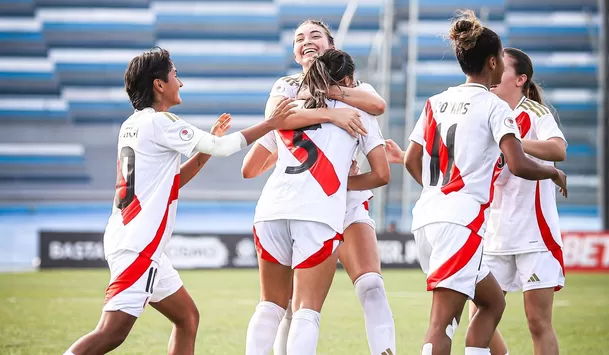 Una ligera esperanza para Perú luego del empate por parte de Mía León quien de cabeza anotó el 1 - 1 enel primer tiempo / Foto: FPF