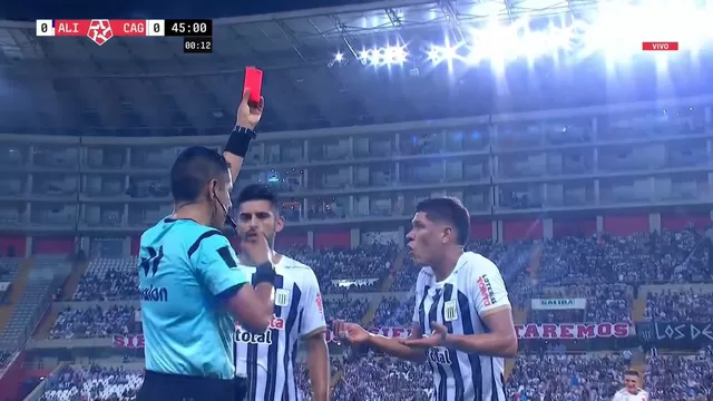El medio campista de Alianza Lima fue expulsado, luego de que el árbitro revisara la jugada  en el monitor del Video arbitraje  Video: L1MAX
