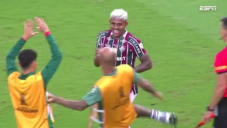 Una desatención de Carlos Zambrano terminó con el tercer gol de Fluminense frente a Alianza Lima en el Maracaná. | Video: ESPN.
