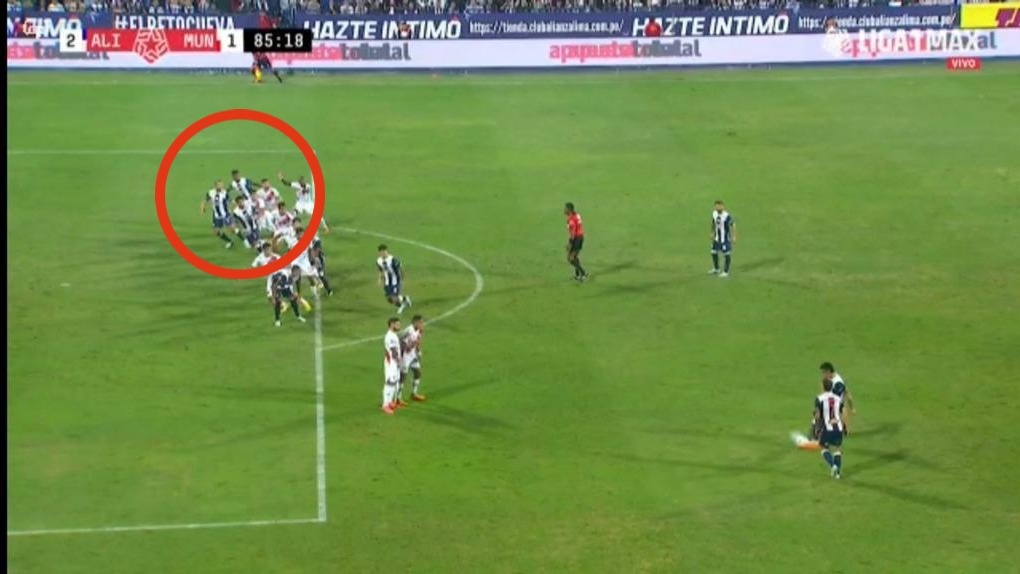 Alianza Lima vs. Municipal: ¿El gol de Zambrano debió ser anulado por fuera de juego de Barcos?