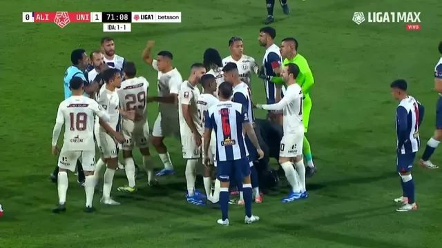 Alianza Lima vs. Universitario: Valera y Barcos protagonizaron un conato de bronca