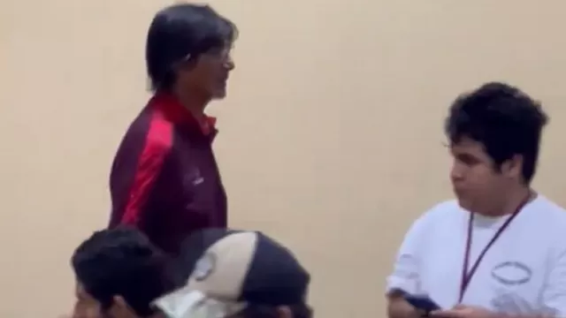 Mira lo que hizo Ángel Comizzo. | Video: @PaolovelaR
