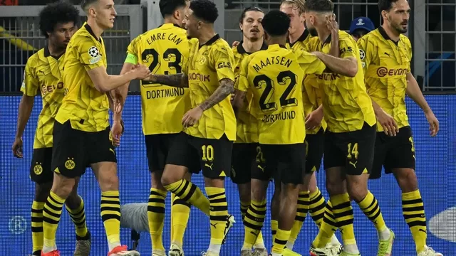 Borussia Dortmund celebra el primer tanto en el encuentro por la Semifinal / Foto: AFP / Video: ESPN