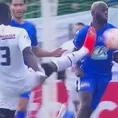 Planchazo al pecho: Eric Bailly vio la roja por brutal falta contra Mousa N&#39;Diaye