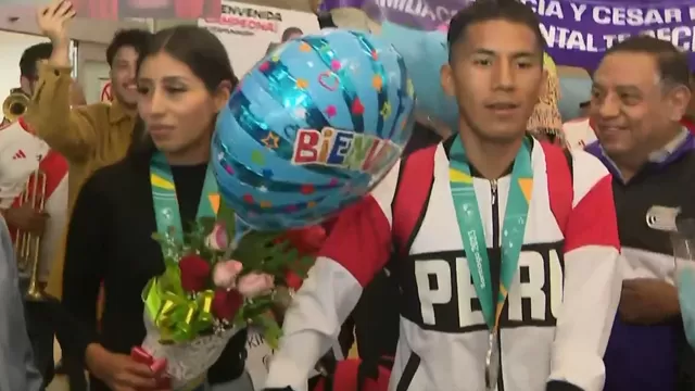 Los marchistas Kimberly García y César Rodríguez, medallistas de los Juegos Panamericanos de Santiago 2023, regresaron al Perú. | Video: Canal N