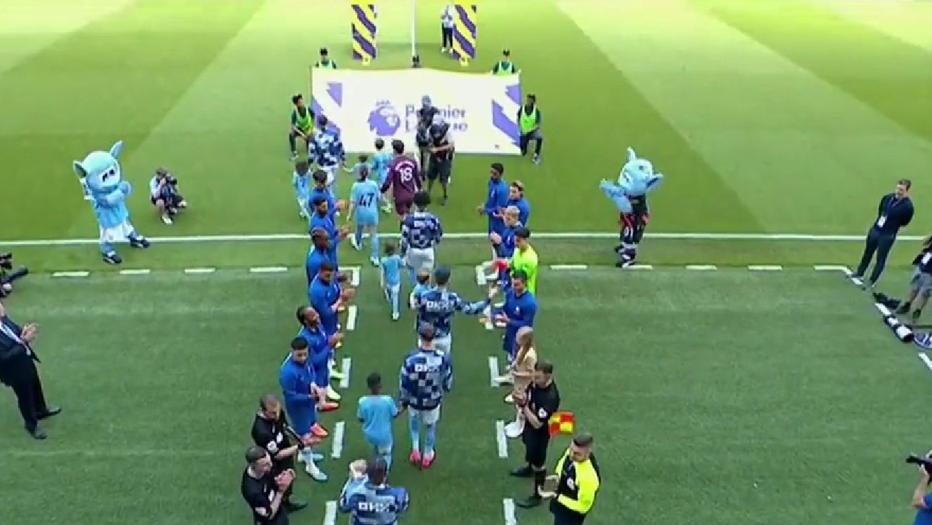 Manchester City fue recibido por el Chelsea con el tradicional pasillo