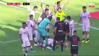 Melgar vs. Sport Boys: Jesús Barco y el tremendo susto que dio tras recibir brutal patada en la espalda