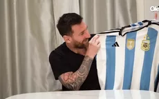 Messi y la reacción al tener por primera vez la camiseta argentina con la tercera estrella - Noticias de balon-oro