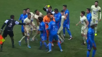 México: Se desató pelea en el América vs. Cruz Azul que dejó dos expulsados