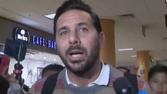 Claudio Pizarro fue insultado por hincha en el aeropuerto y así reaccionó