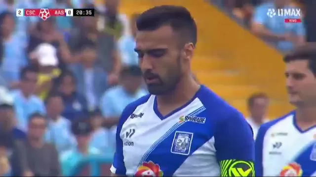 Fernández mandó la pelota al poste y no pudo descontar para Alianza Atlético. | Video: L1 Max.