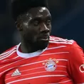 Stuttgart vs. Bayern: El susto de Alphonso Davies con una bomba de estruendo