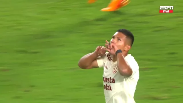 Universitario vs. Corinthians: Edison Flores de penal marcó el 1-1 para los cremas