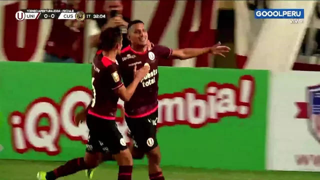 Universitario vs. Cusco FC:  Alex Valera de penal marcó el 1-0 para los cremas